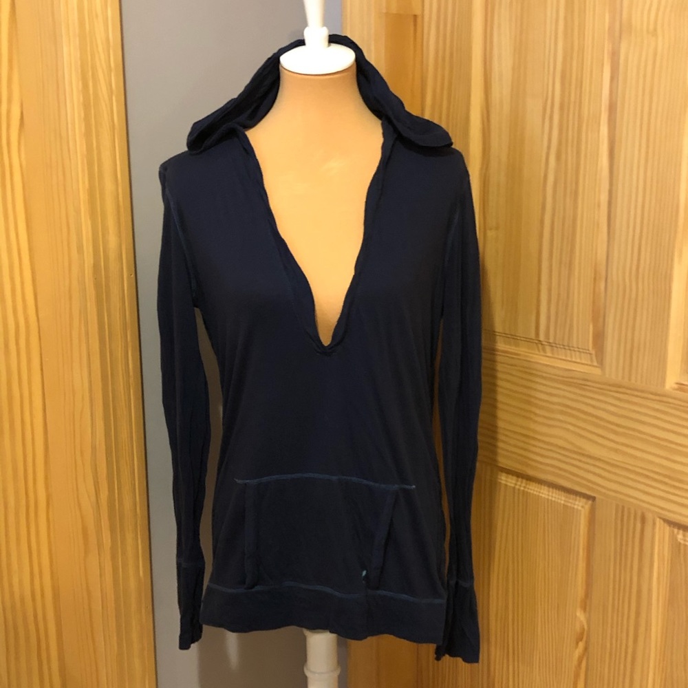 American Eagle Long Sleeve Tee